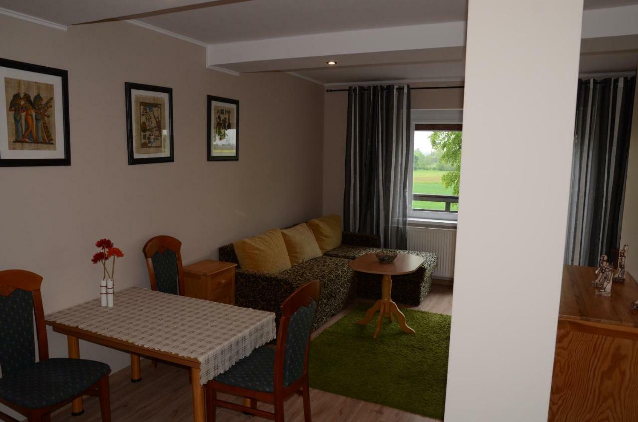 Apartamenty I Domki Mierzeja シュトゥトボ エクステリア 写真